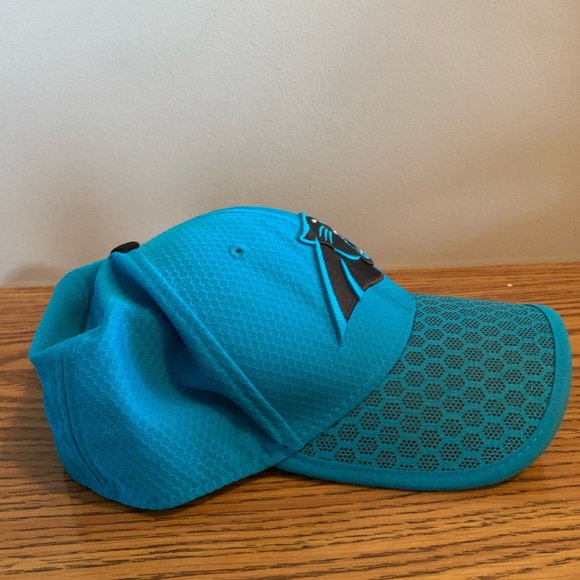 Carolina Panthers Hat Small/ Medium New Era  Stretch Fit - Picture 5 of 6